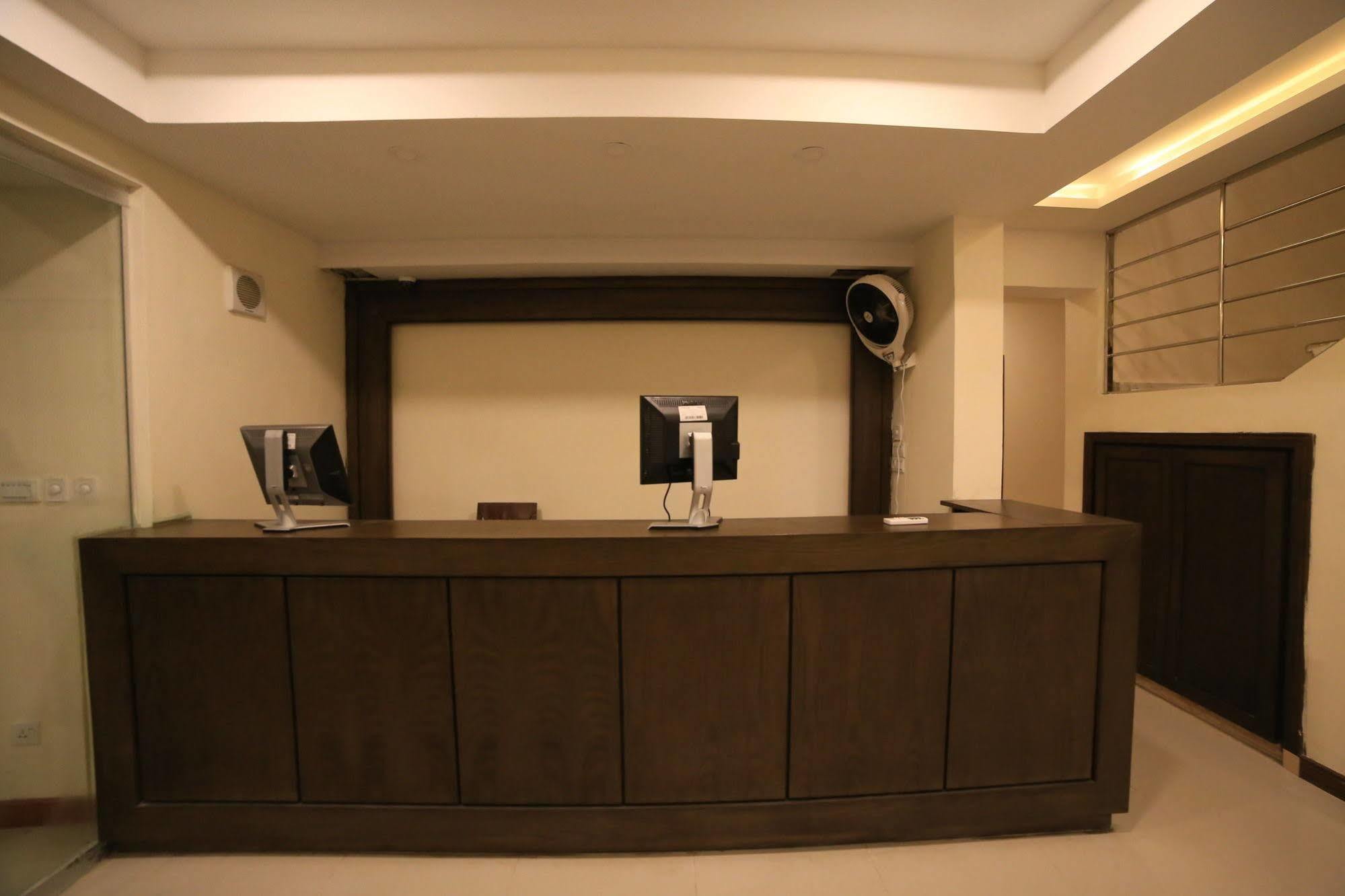 Hotel Diplomat Islamabad Exterior photo
